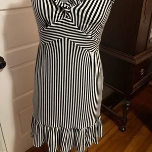 Betsy Johnson summer sleeveless stretchy material dress